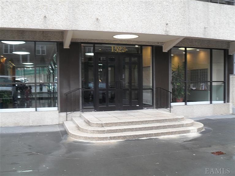1st image of 1523 Central Park Ave APT 14B