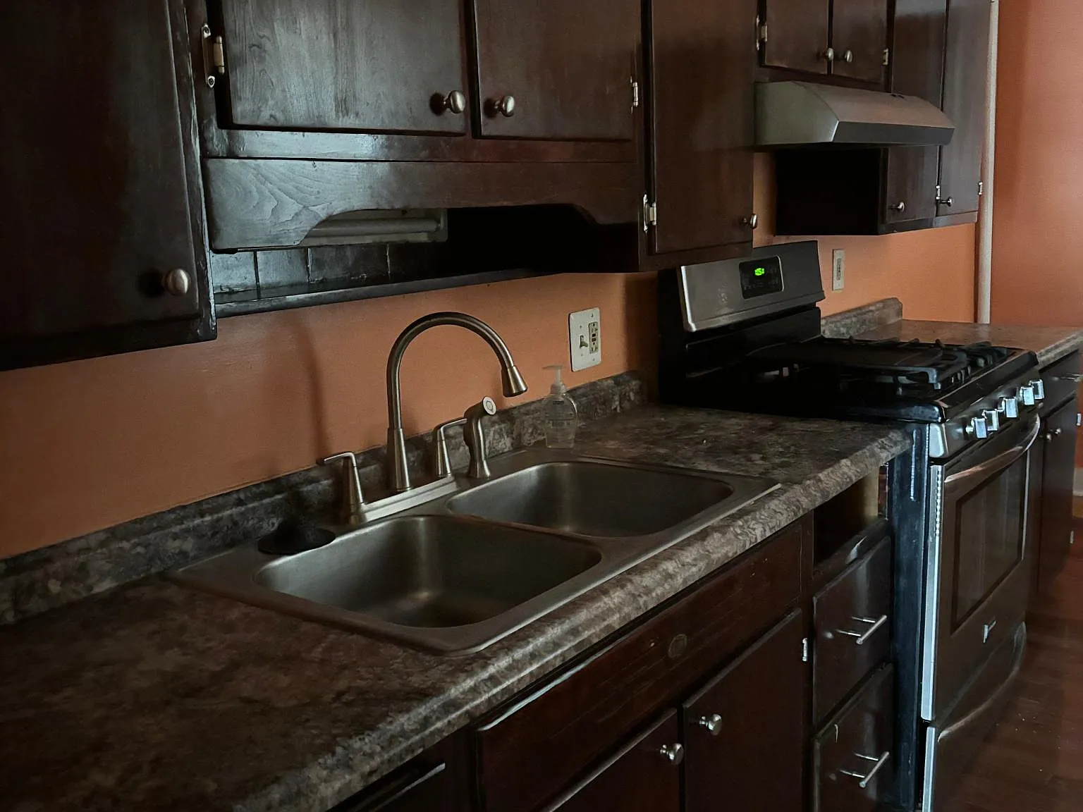 2 bed, $1,375 — Photo 3