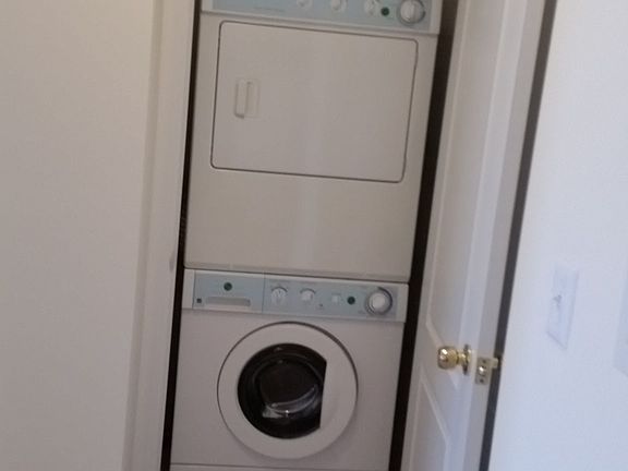 5th image of 3077 38th St APT 2C