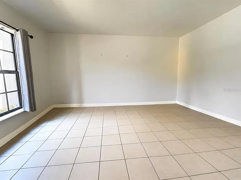 11553 SW 248th Ter — Photo 9