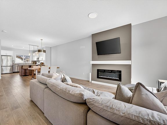 4th image of 52 Penn Pl
