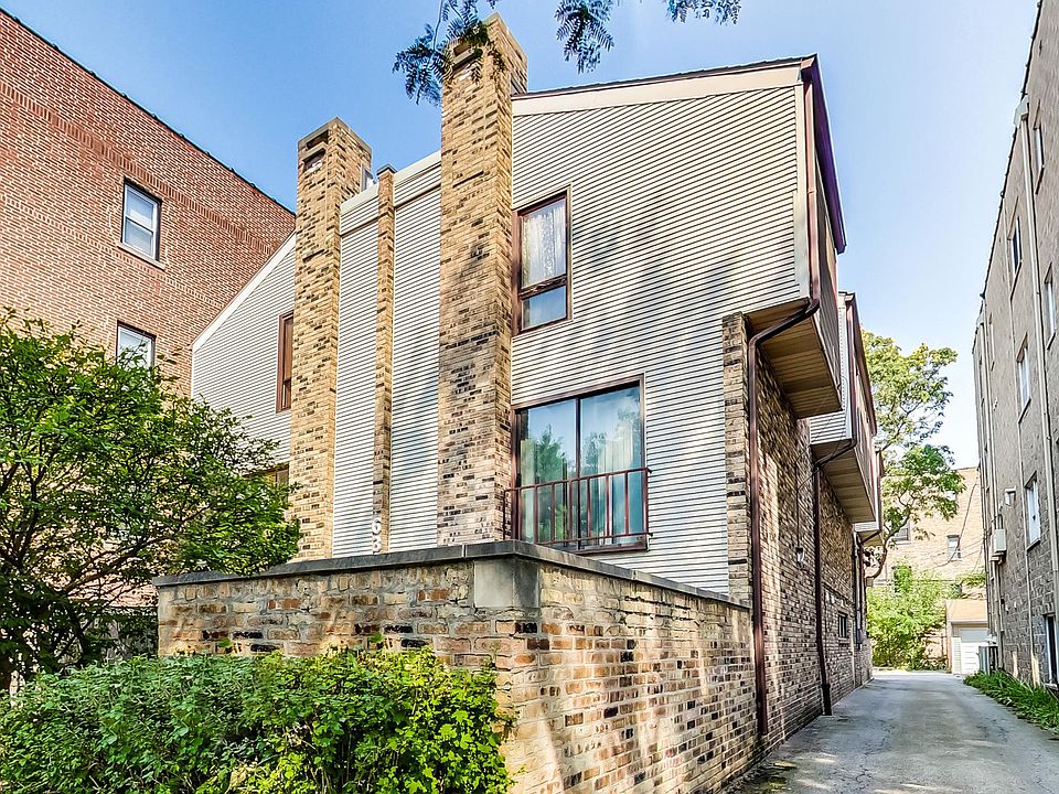 1st image of 636 W Buckingham Pl Unit F