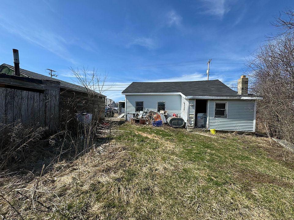 2nd image of 160 New County Road