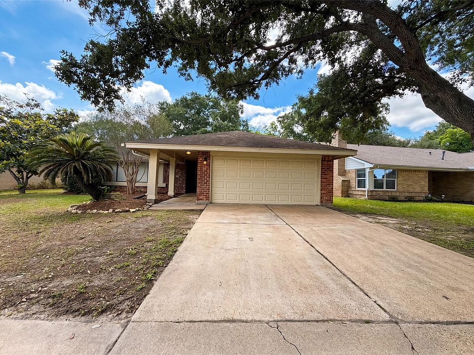 1st image of 22031 Birch Valley Dr