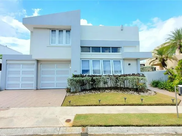 Calle 9 Estancias De San Fernando #I-7, Carolina, PR 00983