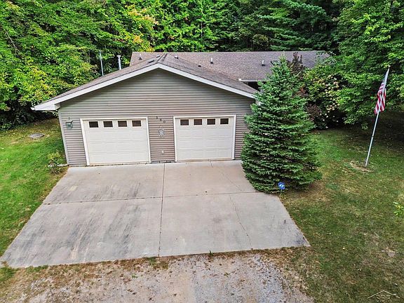 2nd image of 580 W Shearer Rd