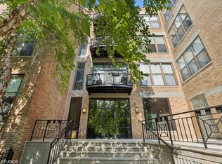 1330 W Monroe St APT 211, Chicago, IL 60607