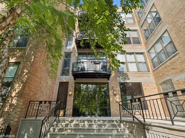 1330 W Monroe St APT 211, Chicago, IL 60607
