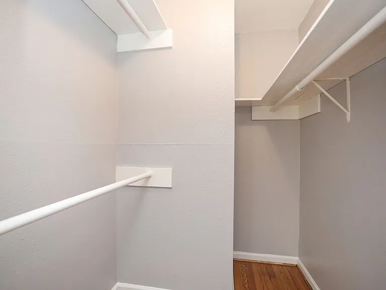2100 Wilcrest Dr #127 — Photo 21