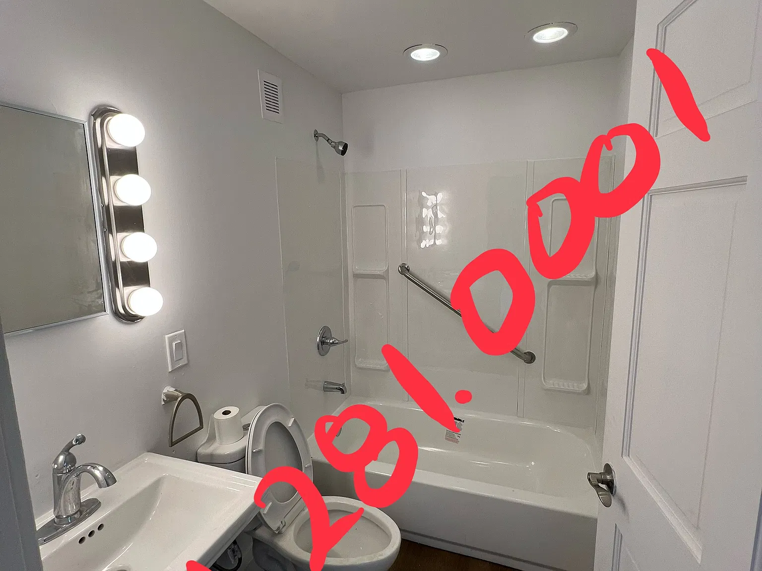 207 W Sherman St — Photo 3