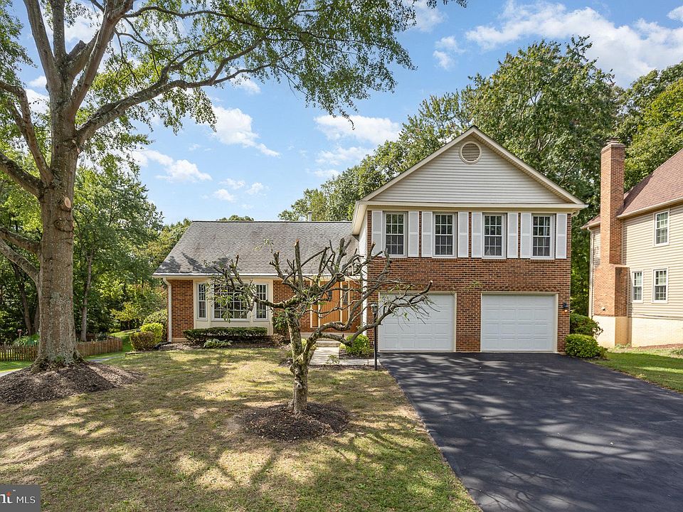 1st image of 12857 Valleywood Dr