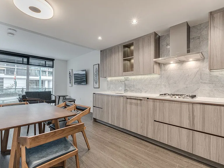 89 Nelson St #210 — Photo 2