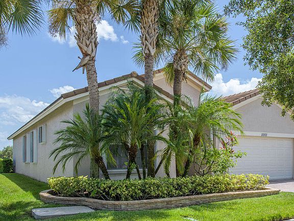 3rd image of 11001 SW Dunhill Court