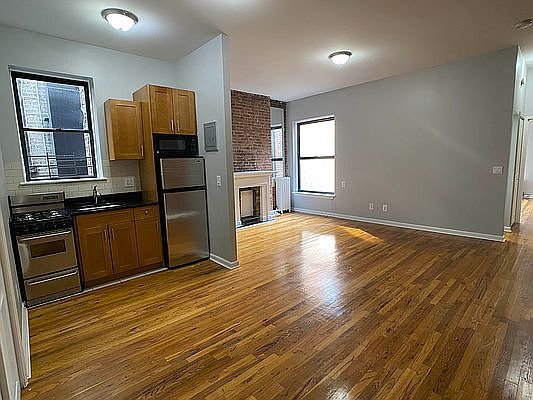 1st image of 206 W 83rd St APT 4R