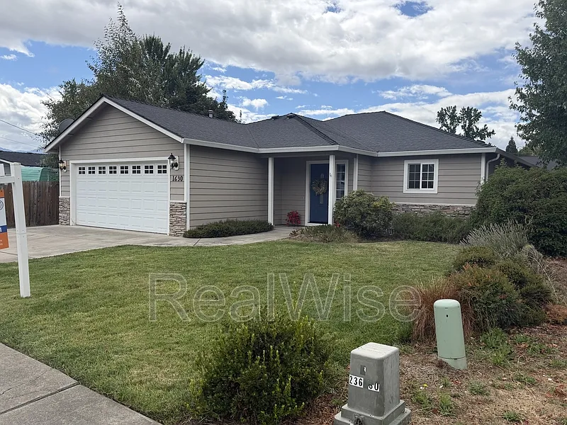 1630 Medart Ln