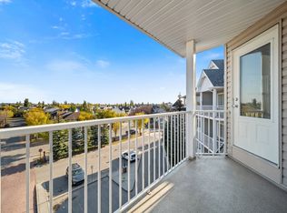8 Prestwick Pond Ter SE #420, Calgary, AB T2Z4P3