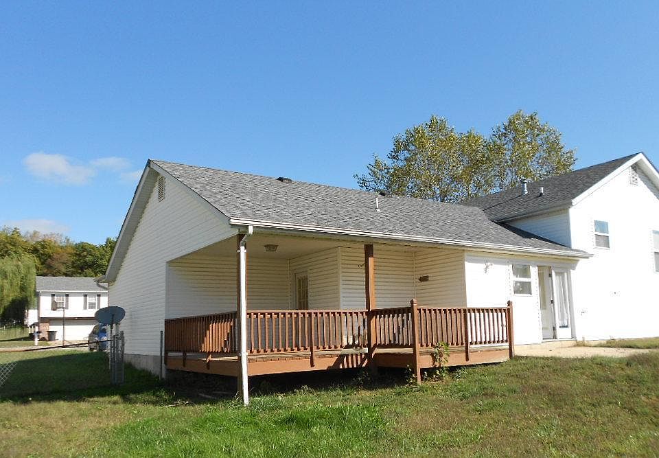 2nd image of 1082 Eagle Nest Dr