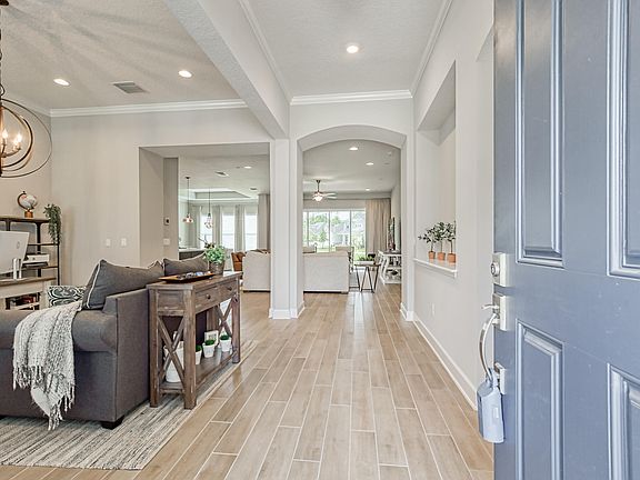 2nd image of 172 Manor Ln