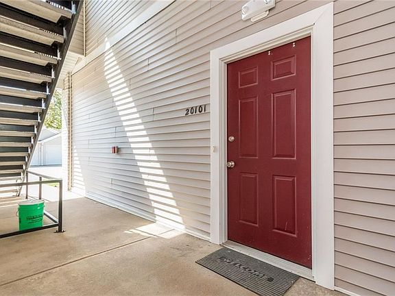 2nd image of 8601 Westown Pkwy Unit 20101