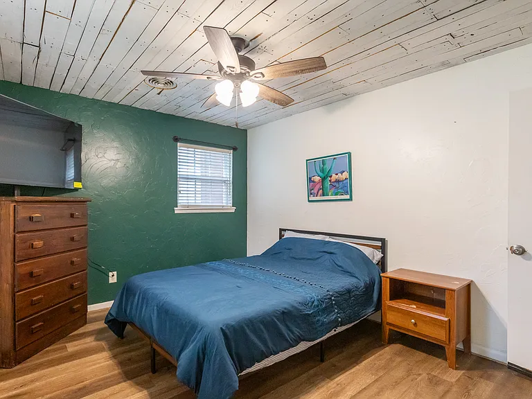 2132 Sylvan Dr — Photo 28