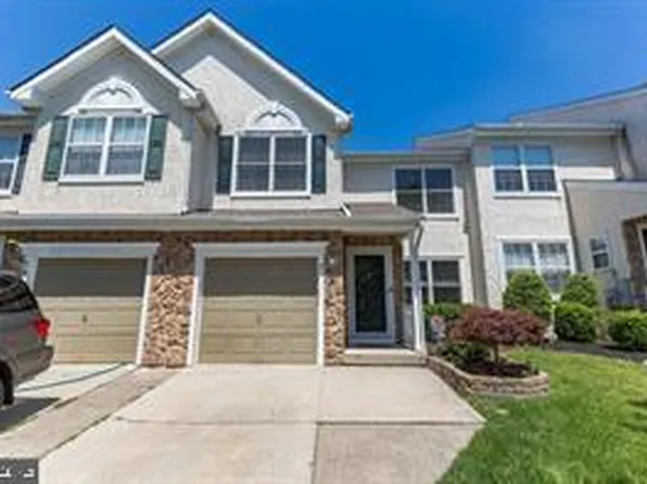 81 Hearthstone Ln, Marlton, NJ 08053