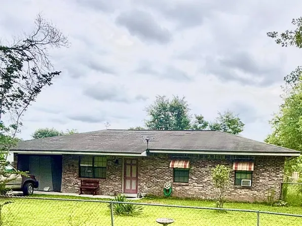 108 Marsha St, Picayune, MS 39466