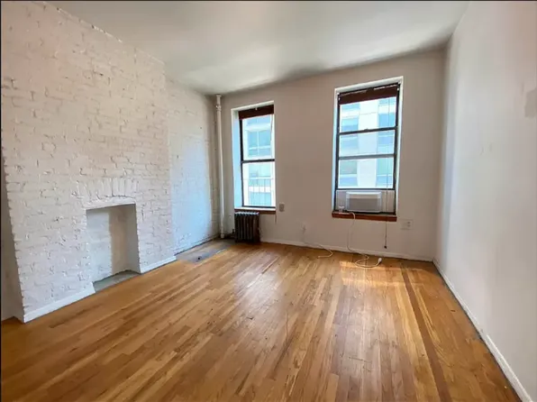 447 West 37th Street image 1 of 8