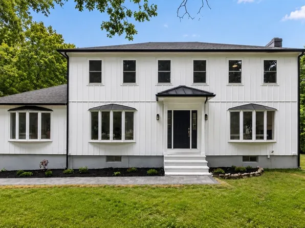 12 Alder St, Medway, MA 02053