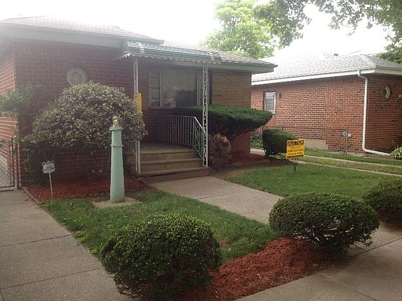 3rd image of 1286 E 55th St