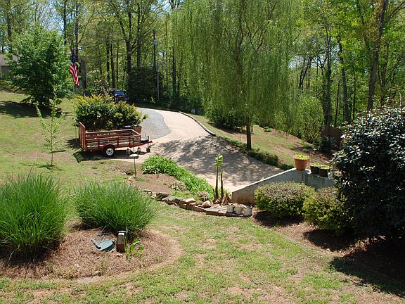 5th image of 724 Copper Trace Way