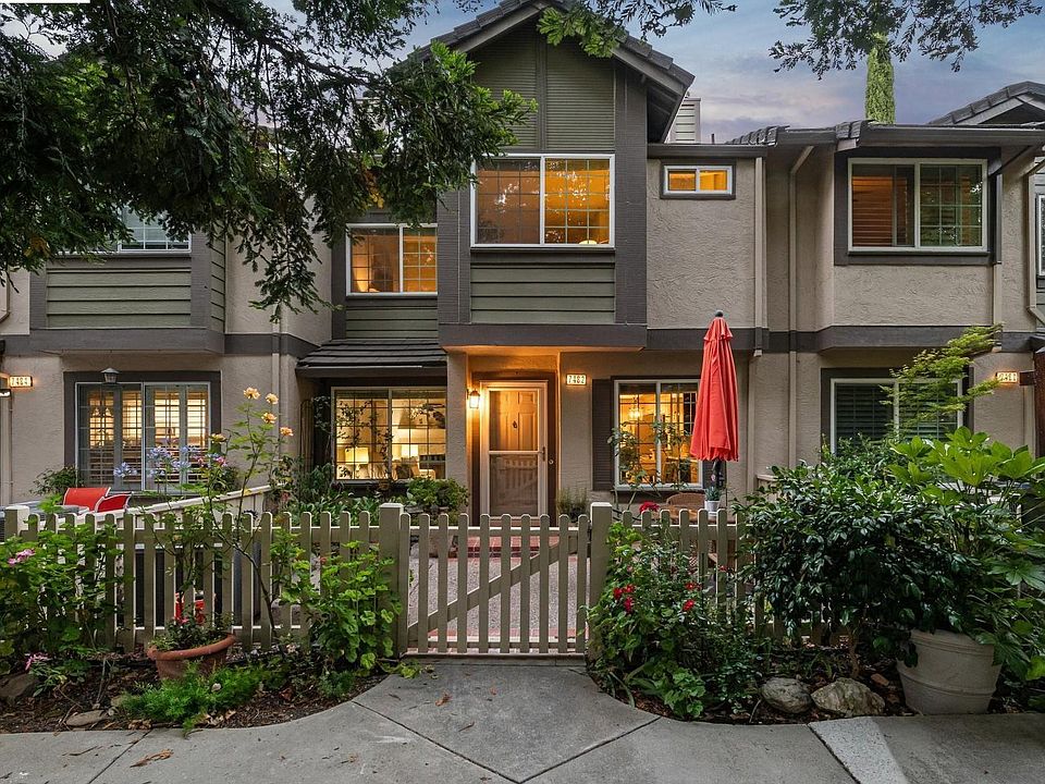 1st image of 7482 Oxford Cir