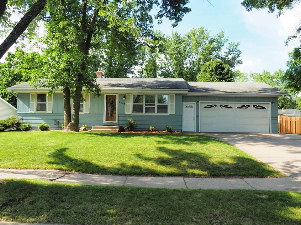 1st image of 2305 Orchard Ln