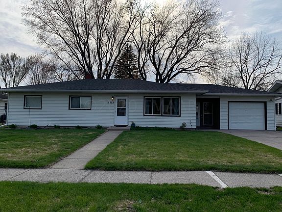2nd image of 1515 18th St S