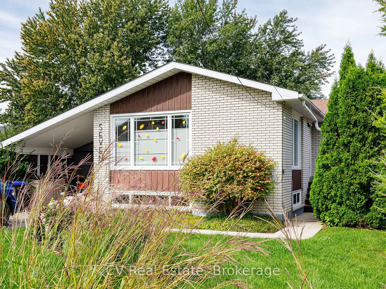 2 bed, $1,900 — Photo 2