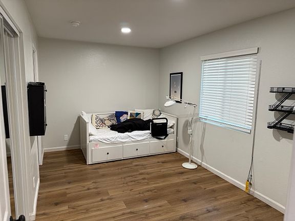 4th image of 210 E Plymouth St APT 7