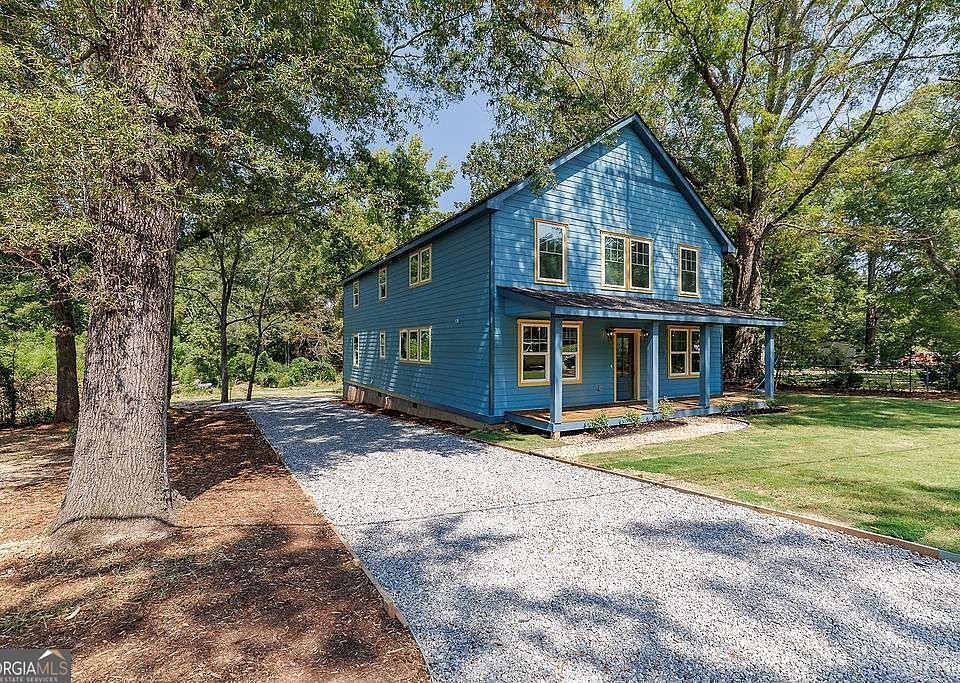 1st image of 325 Stokes St