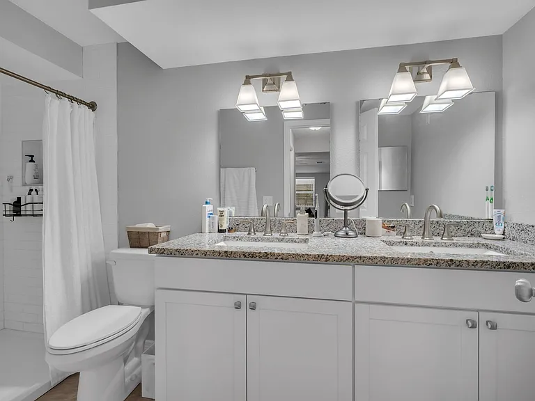 411 S Willow Ave — Photo 45