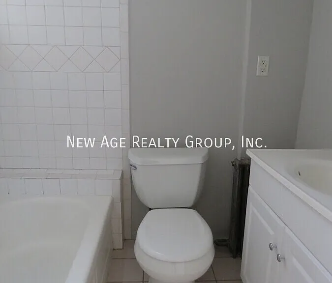 1725 McClellan St — Photo 10