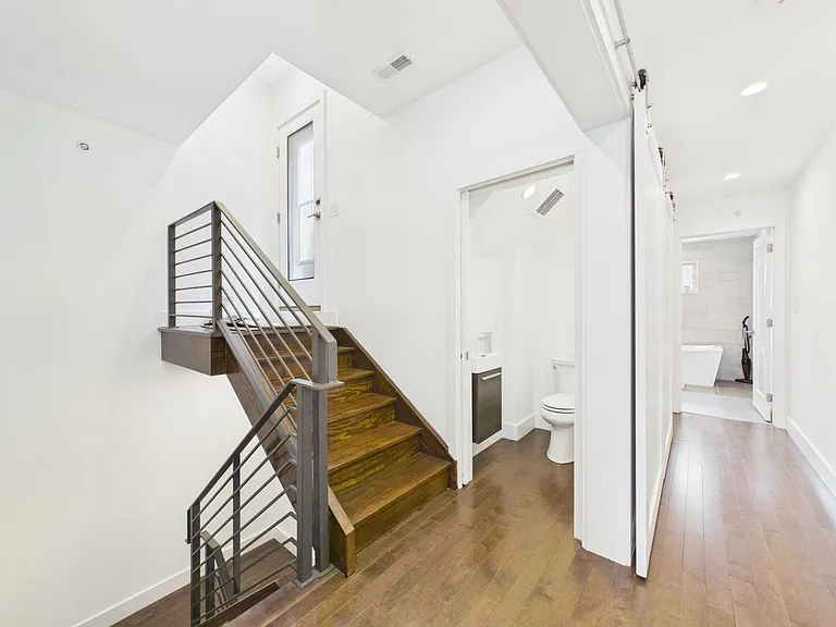 1335 S Garnet St — Photo 56