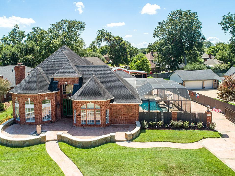 1st image of 212 Dewberry Dr