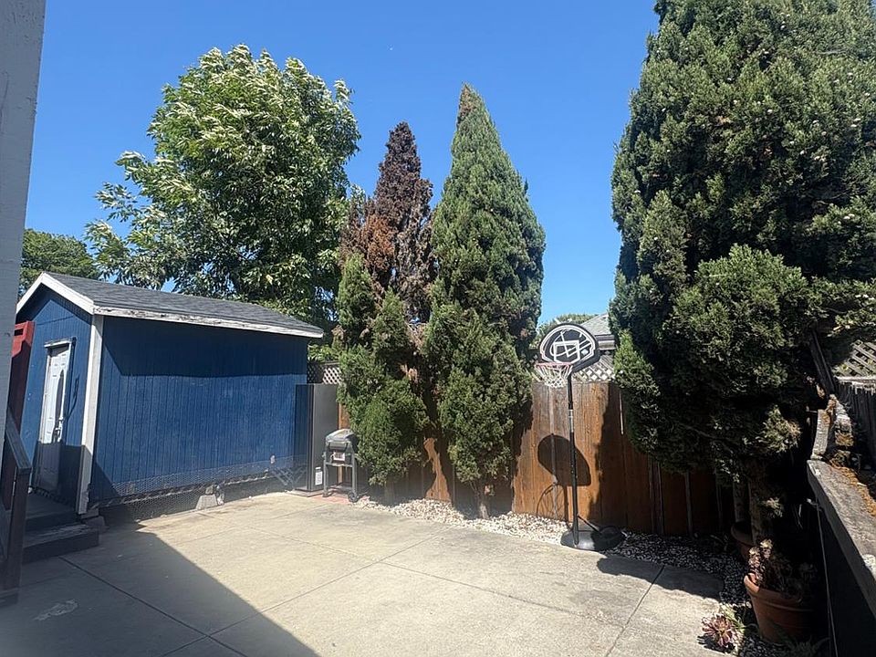 2nd image of 248 S 6th St
