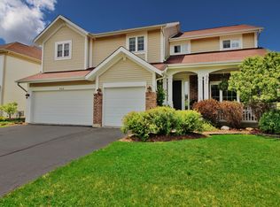 960 Autumn Dr, Antioch, IL