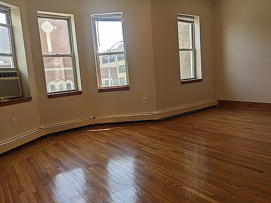 1st image of 3226 36th St #2