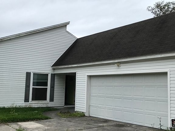 3rd image of 3604 Torre Grande Ave