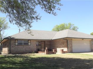 9201 Hillcrest Dr, Oklahoma City, OK 73159