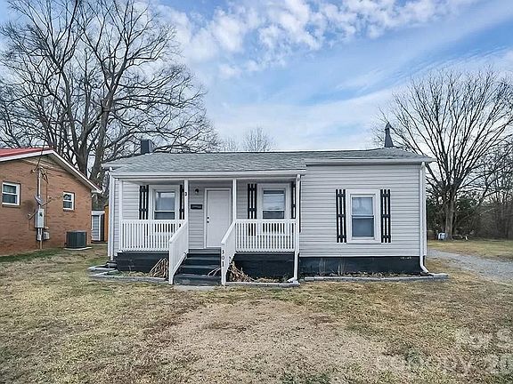 3rd image of 301 Jc Dellinger Rd #301