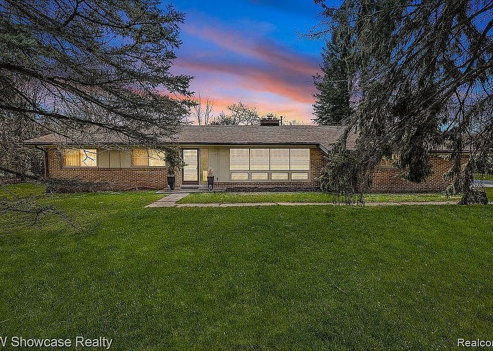 1st image of 5839 Blandford Ct