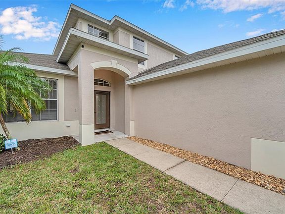 5th image of 402 HALIFAX BAY COURT