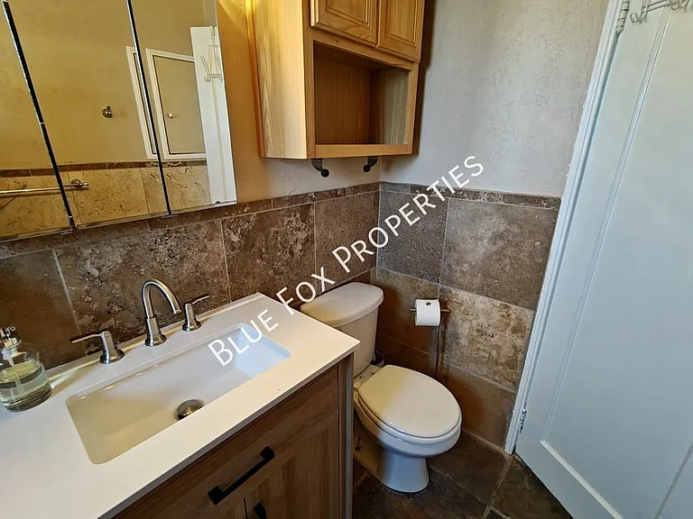 2233 N Isabel Blvd — Photo 22