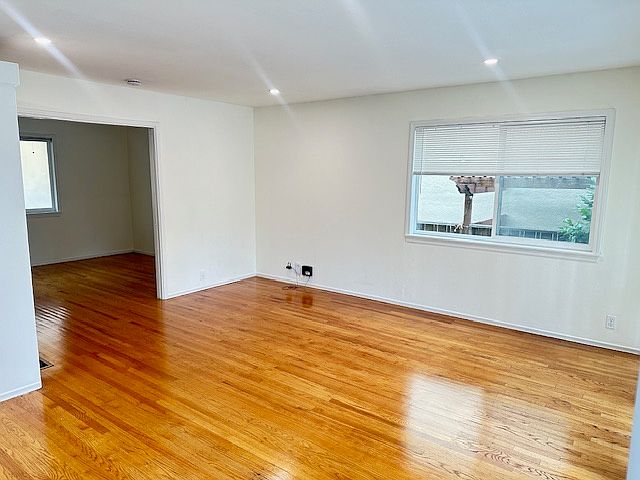 Living room - Bedroom
